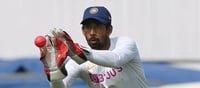 ত্রিপুরায় সই করলেন ঋদ্ধিমান সাহা